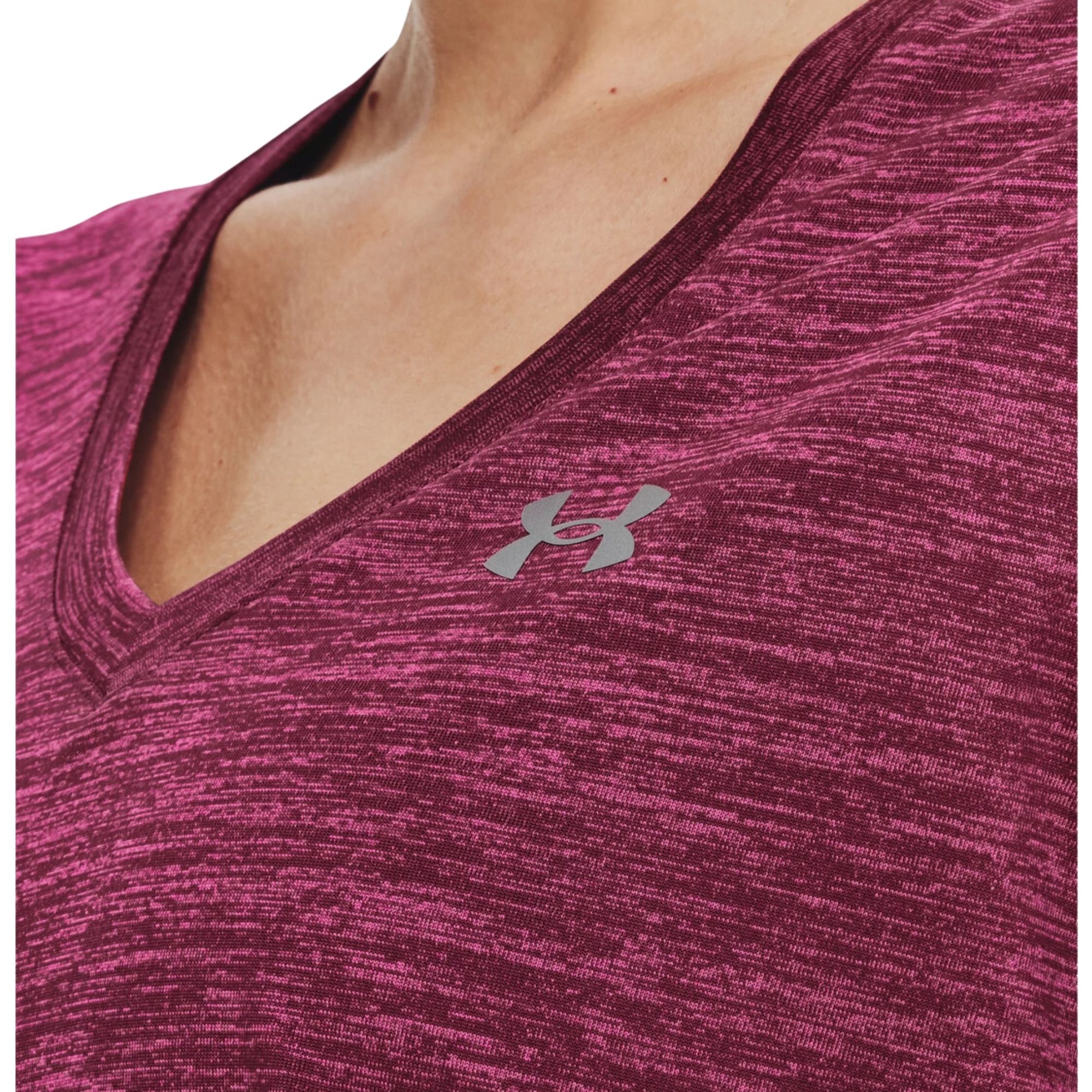 Camiseta Under Armour Tech Ssv Twist Feminina - Bordô - Bayard Esportes