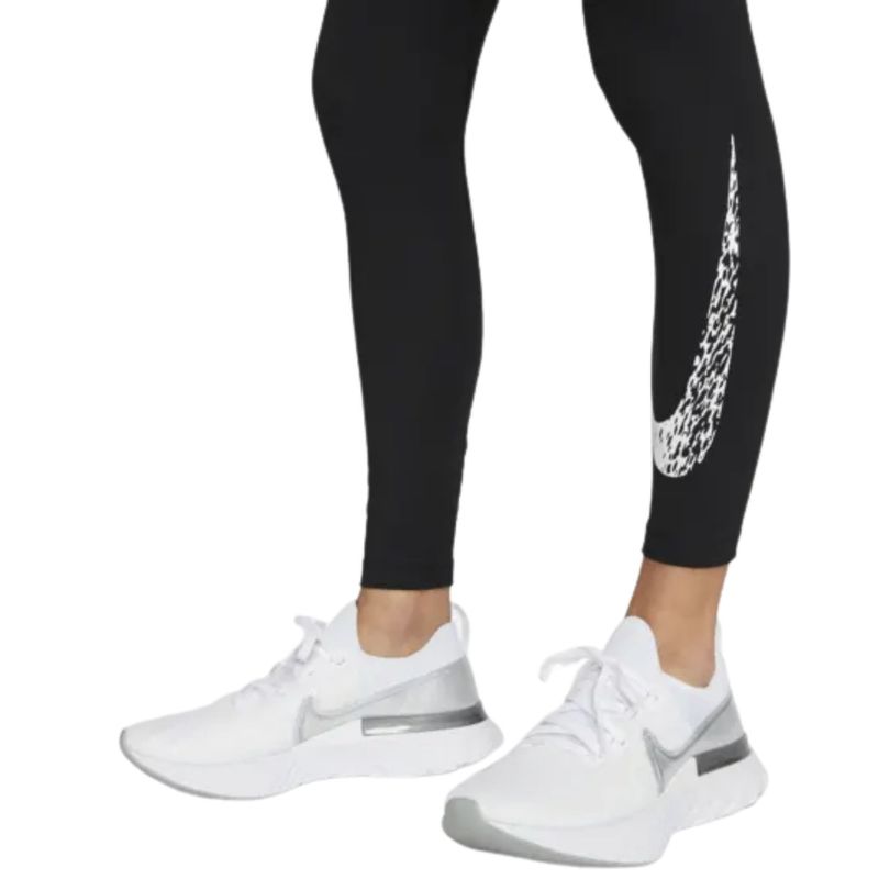 Calca-Nike-Swoosh-Run-7-8-Feminina---Preta