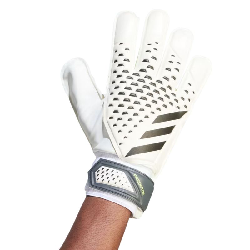 Luva-Goleiro-Adidas-Predator-Treino-Masculina---Branca-Preta