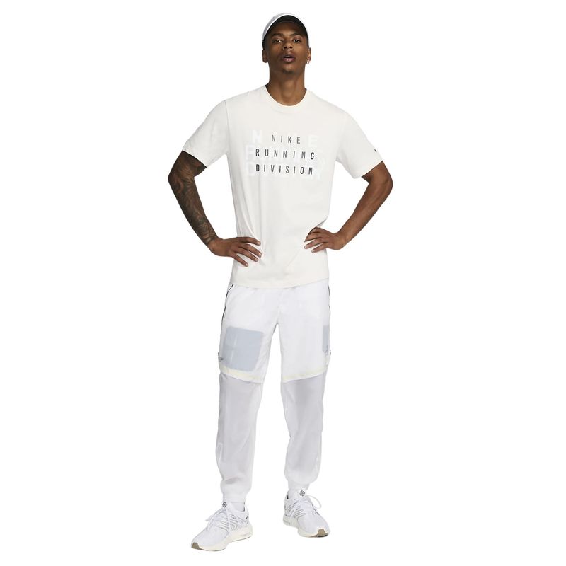 Camiseta Nike Dri-Fit Run Division Masculina - Off White - Bayard