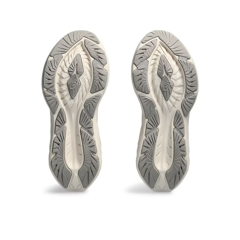 Tenis-Asics-Novablast-4-Feminino---Bege
