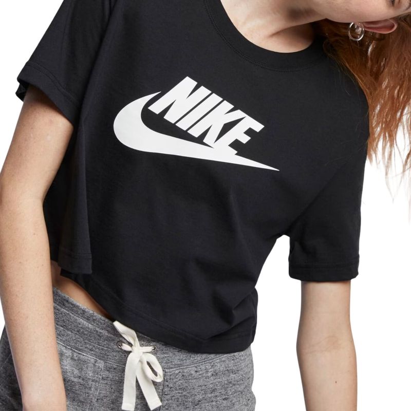 Camiseta-Nike-Sportswear-Essential-Feminina---Preta