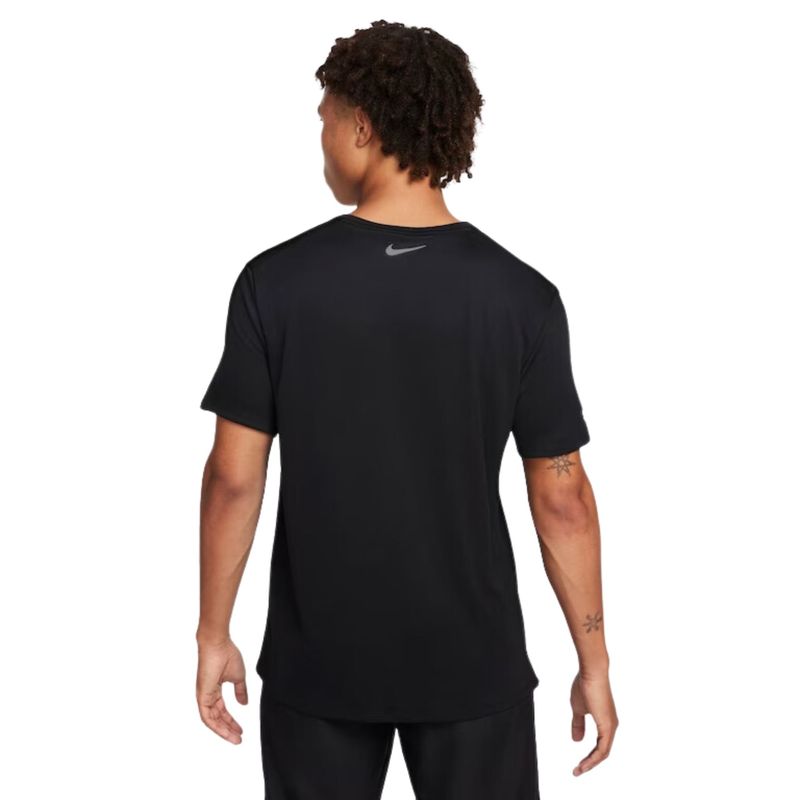 Camiseta Nike Flash Miler Masculina - Preta