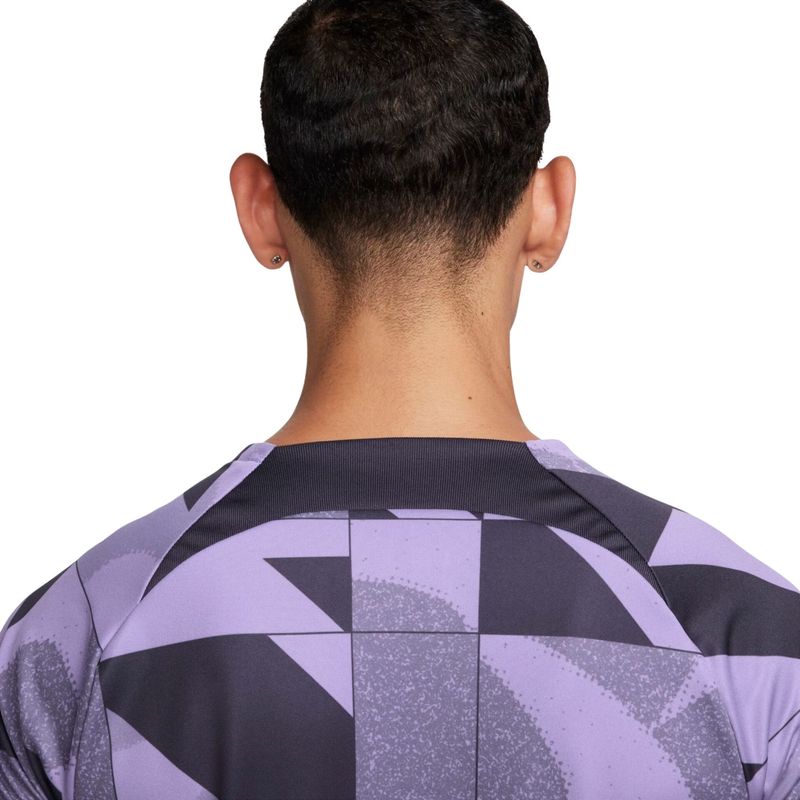 camisa-liverpool-iii-nike-pre-jogo-masculina-preto-lilas