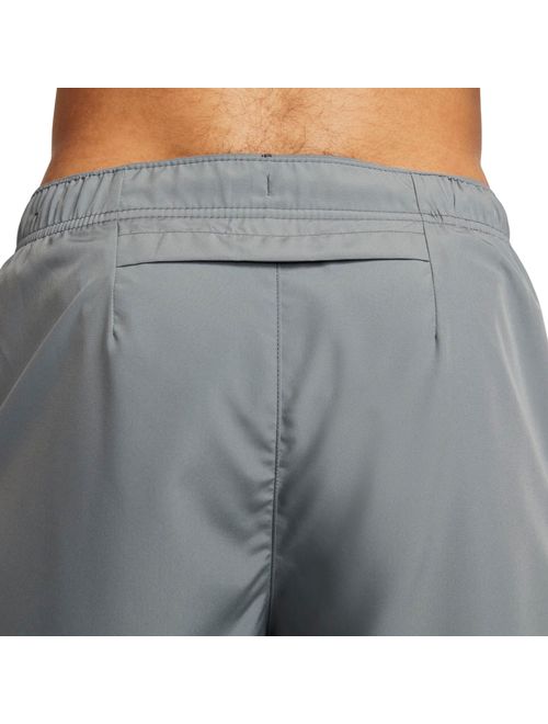 Short Nike Challenger 7 Masculino - Cinza