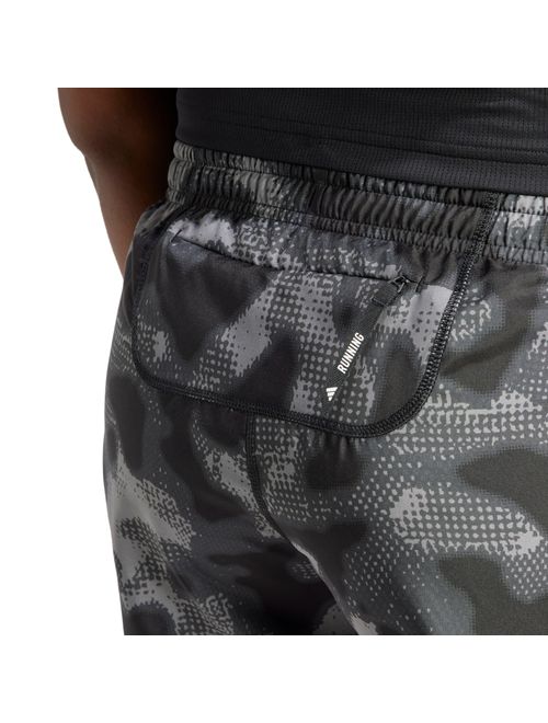 Shorts Adidas Own The Run Três Listras Feminino - Cinza/Preto