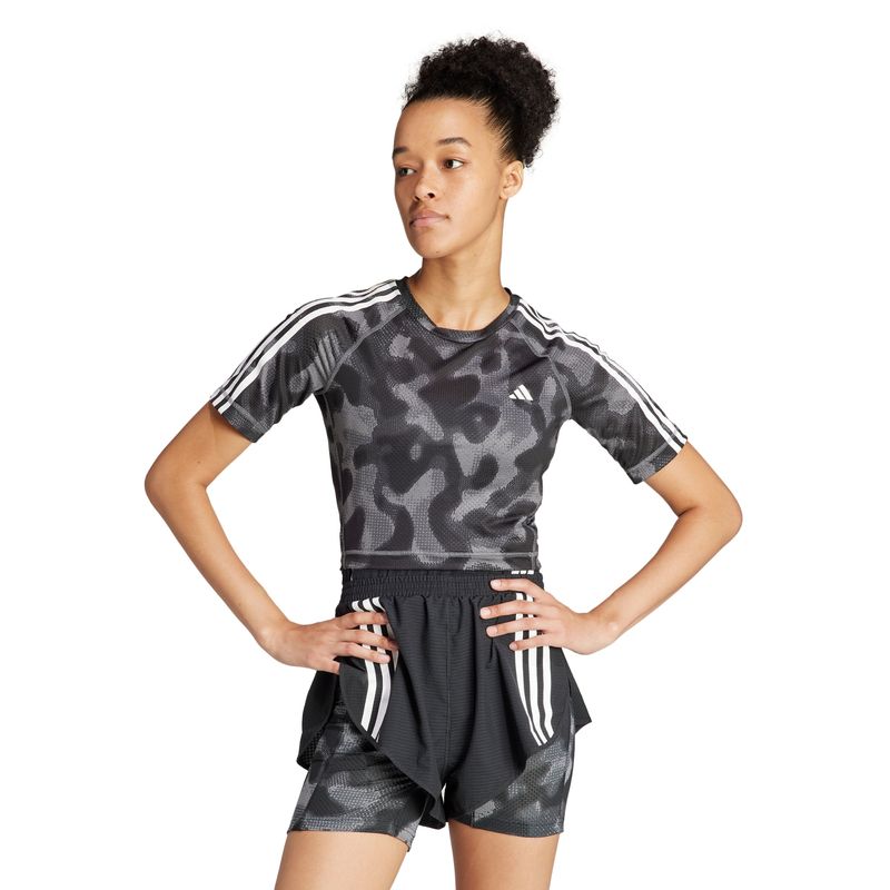 Camiseta-Adidas-Estampada-Own-The-Run-Tres-Listras-Feminina---Cinza-Preta