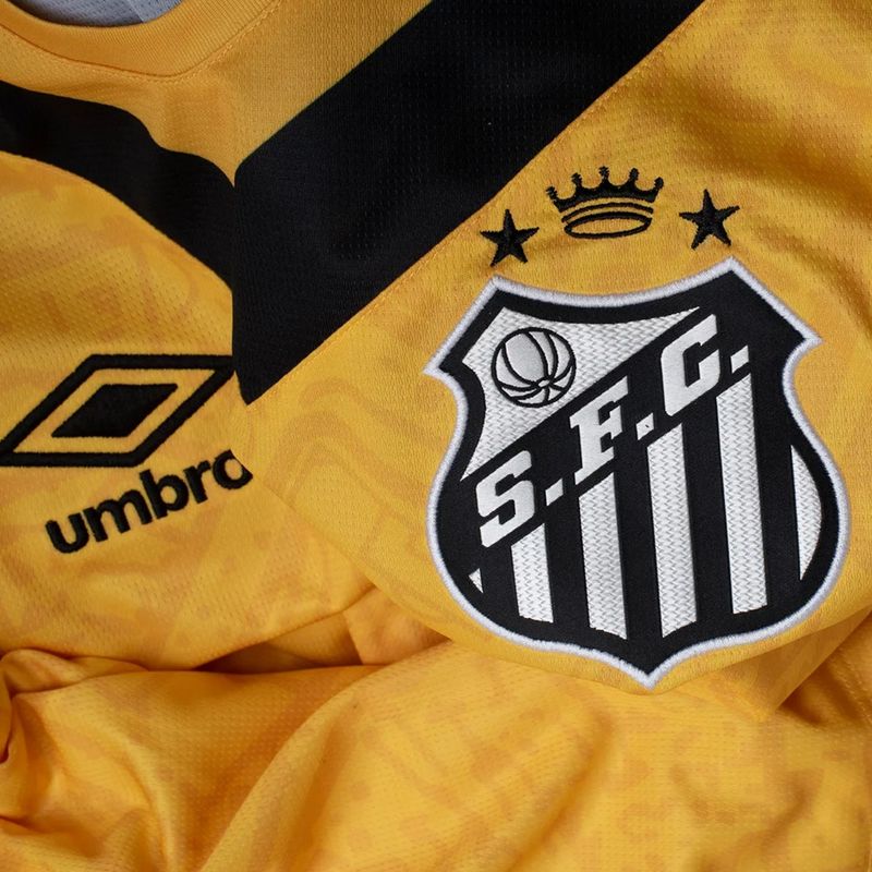 camisa-santos-iii-24-25-torcedor-umbro-masculina-amarela