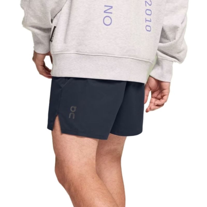 shorts-on-running-essential-2-masculino-azul-marinho