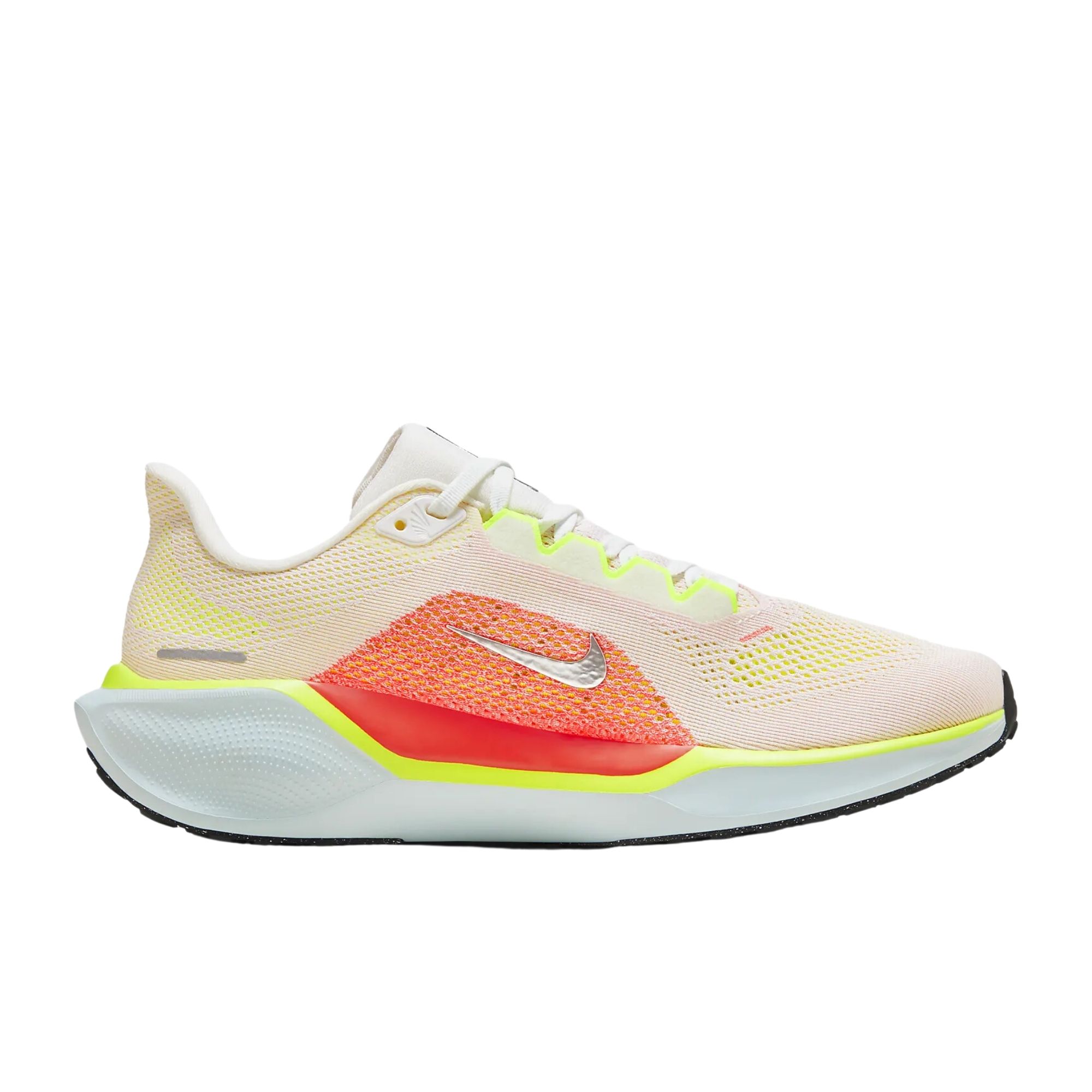 Tênis Nike Pegasus 41 Feminino - Branco/Salmão