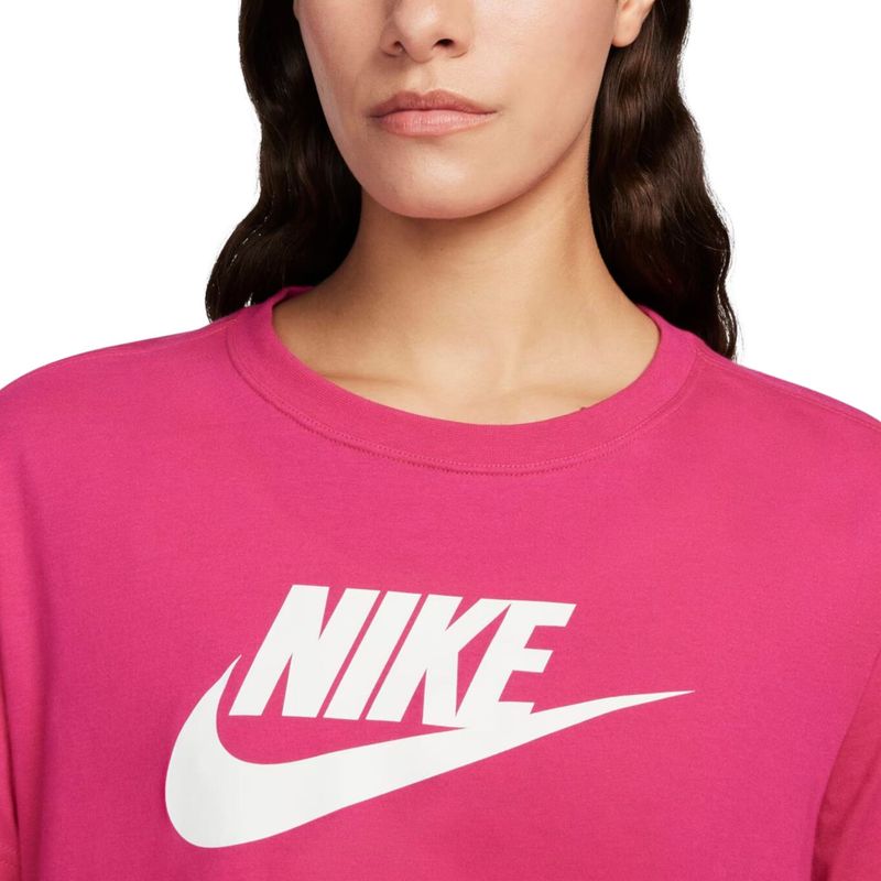 camiseta-nike-sportswear-essential-feminina-rosa