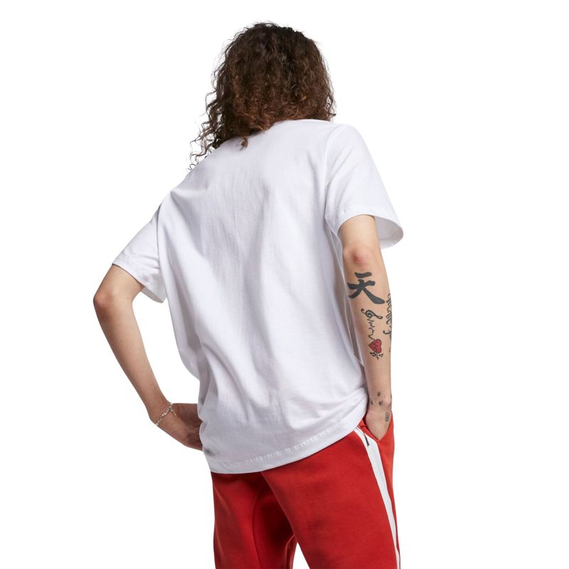 camiseta-nike-sportswear-club-tee-masculina-branca