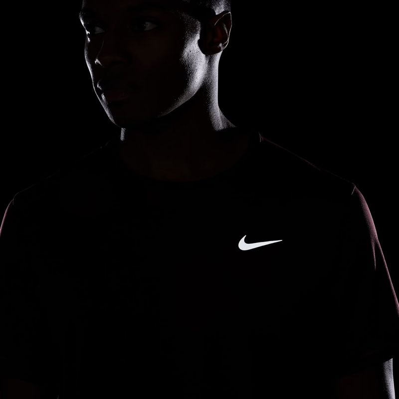 camiseta-nike-dri-fit-uv-miller-masculina-bordo