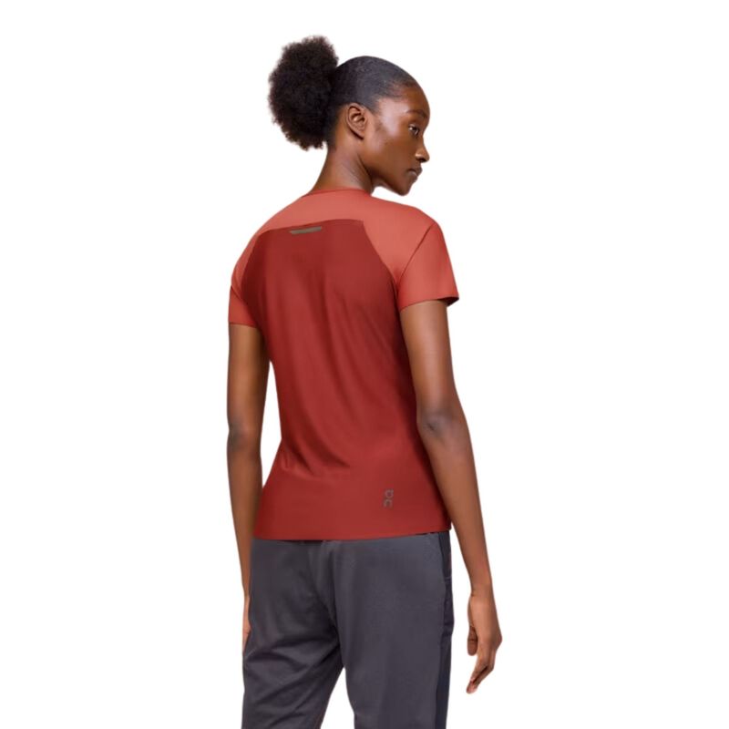 camiseta-on-running-performance-t-feminina-marrom
