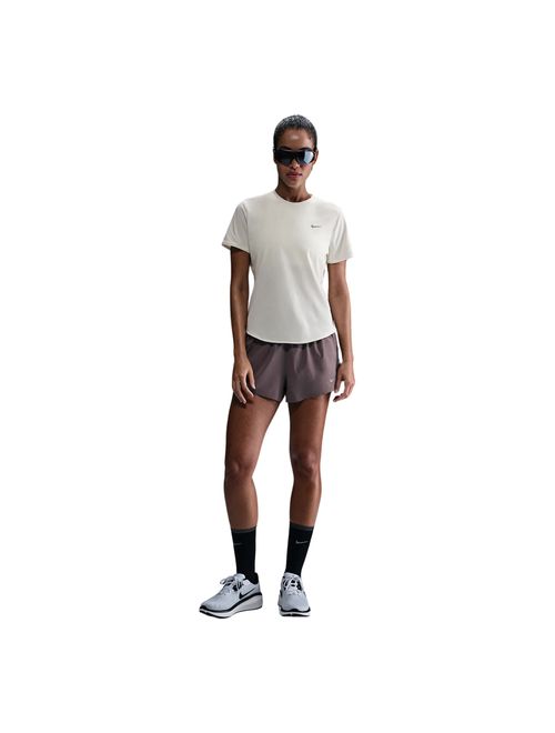 Camiseta Nike Swift Dri-Fit Feminina - Branca