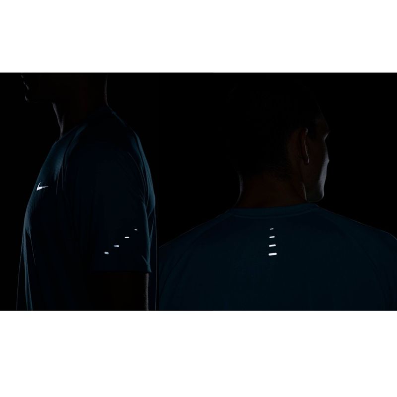 camiseta-nike-stride-dri-fit-adv-masculina-azul-claro