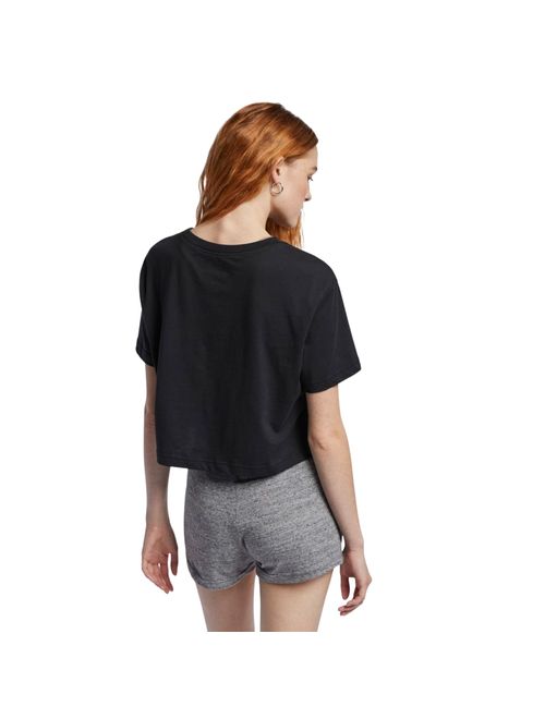 Camiseta Nike Sportswear Essential Feminina - Preta