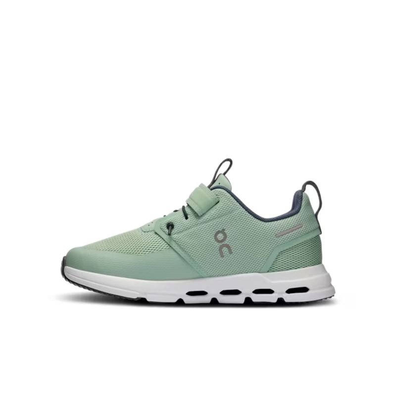tenis-on-running-cloud-play-infantil-verde