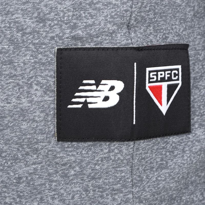 camisa-sao-paulo-25-26-new-bal-concentracao-masculina-cinza