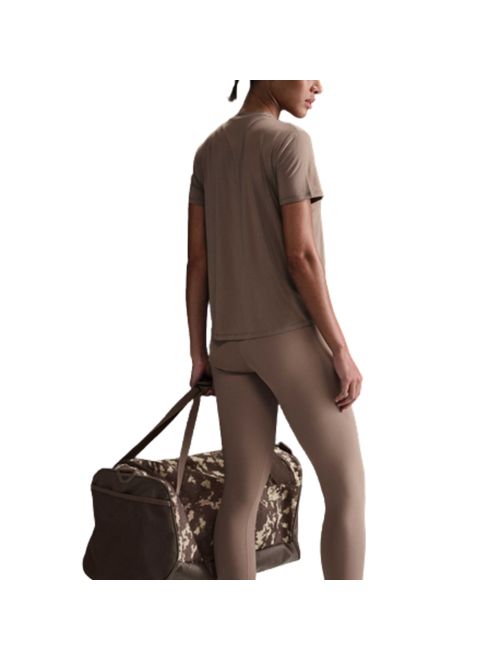 Camiseta Nike One Classic Dri-Fit Slim Feminina - Marrom