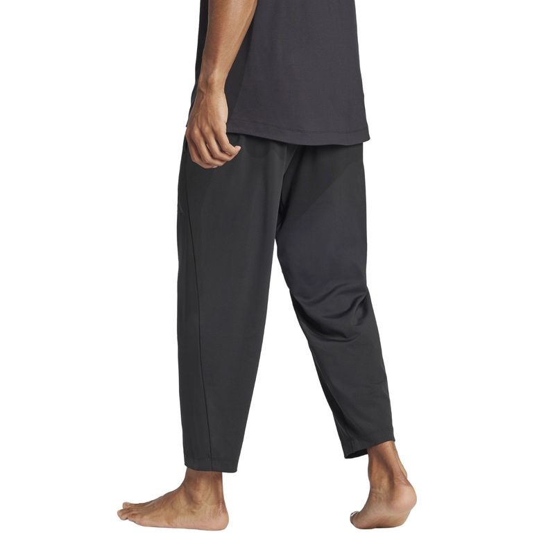 calca-adidas-yoga-capri-puremotion-masculina-preta