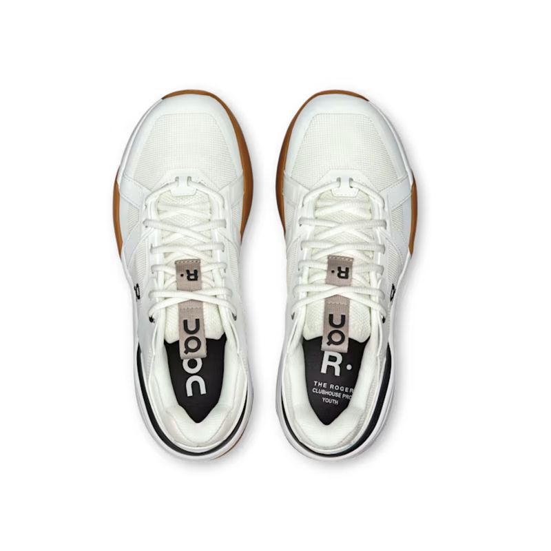 tenis-on-running-the-roger-clubhouse-pro-youth-infantil-branco-marrom