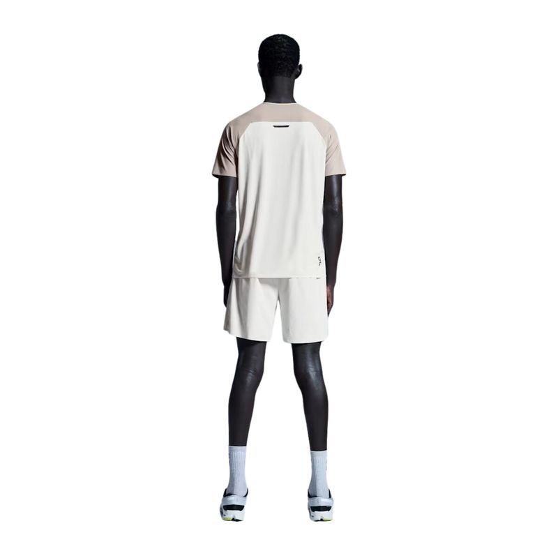 camiseta-on-running-performance-t-masculina-marrom-bege