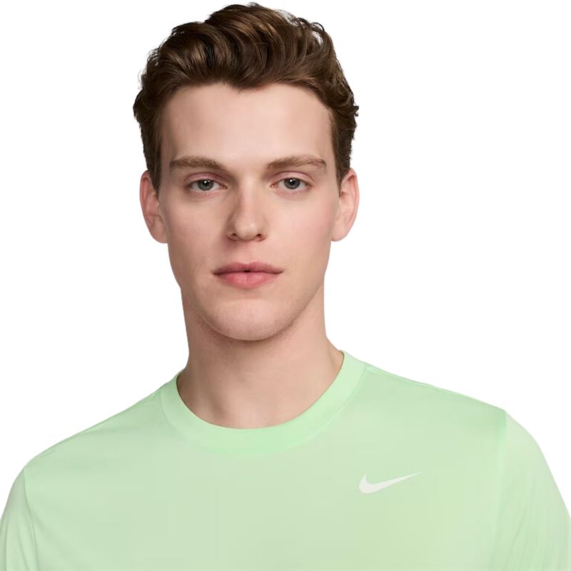 Camiseta-Nike-Dri-Fit-Legend-Masculina---Verde-Claro