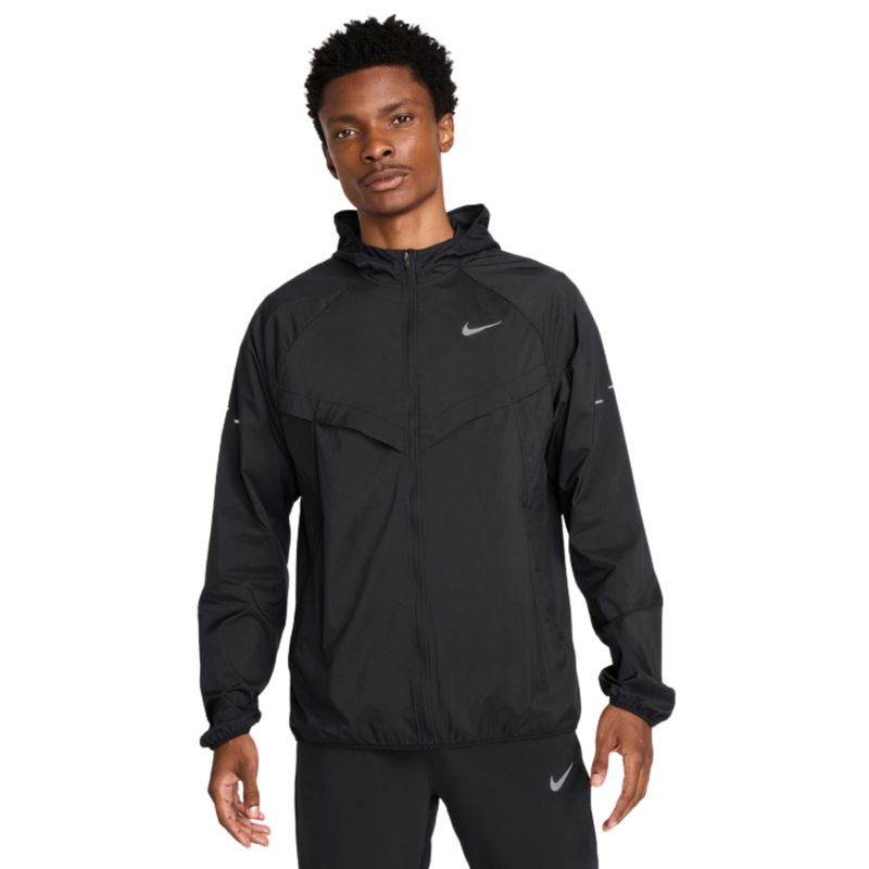 jaqueta-nike-stride-uv-masculina-preta