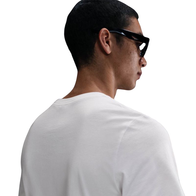 camiseta-nike-sportswear-oc-sole-food-masculina-branca