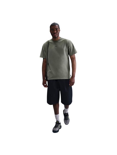Camiseta Nike Sportswear Premium Essentials Masculina - Verde