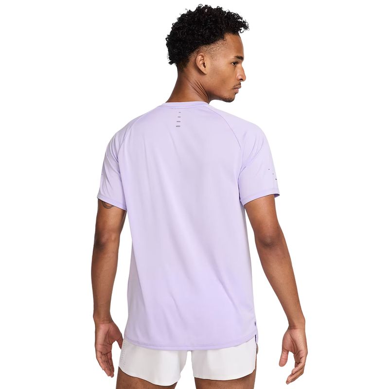 camiseta-nike-dri-fit-adv-stride-masculina-lilás