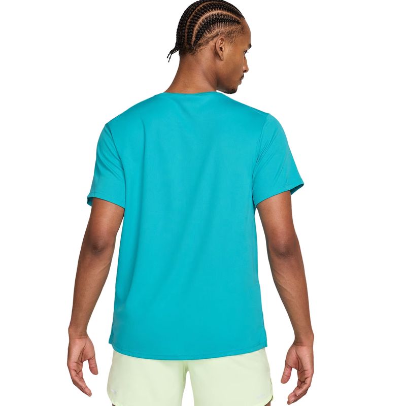 camiseta-t-nike-miler-run-energy-masculina-verde