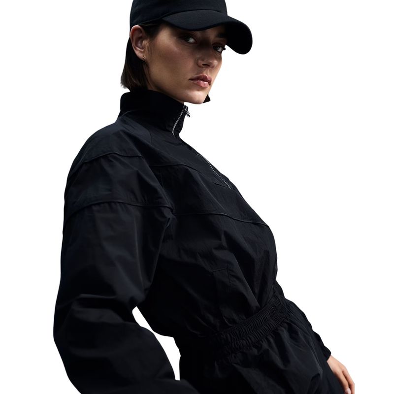 jaqueta-nike-windrunner-uv-fz-feminina-preta