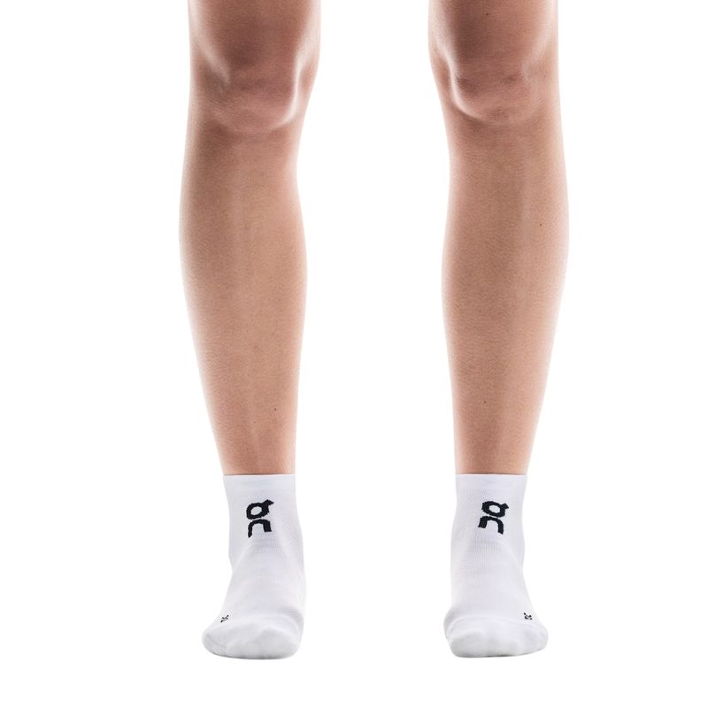 kit-meia-on-running-core-run-sock-mid-2-pares-unissex-branca
