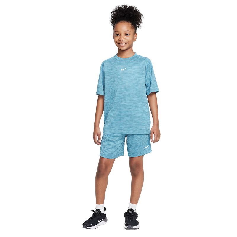 camiseta-nike-multi-dri-fit-infantil-azul-claro
