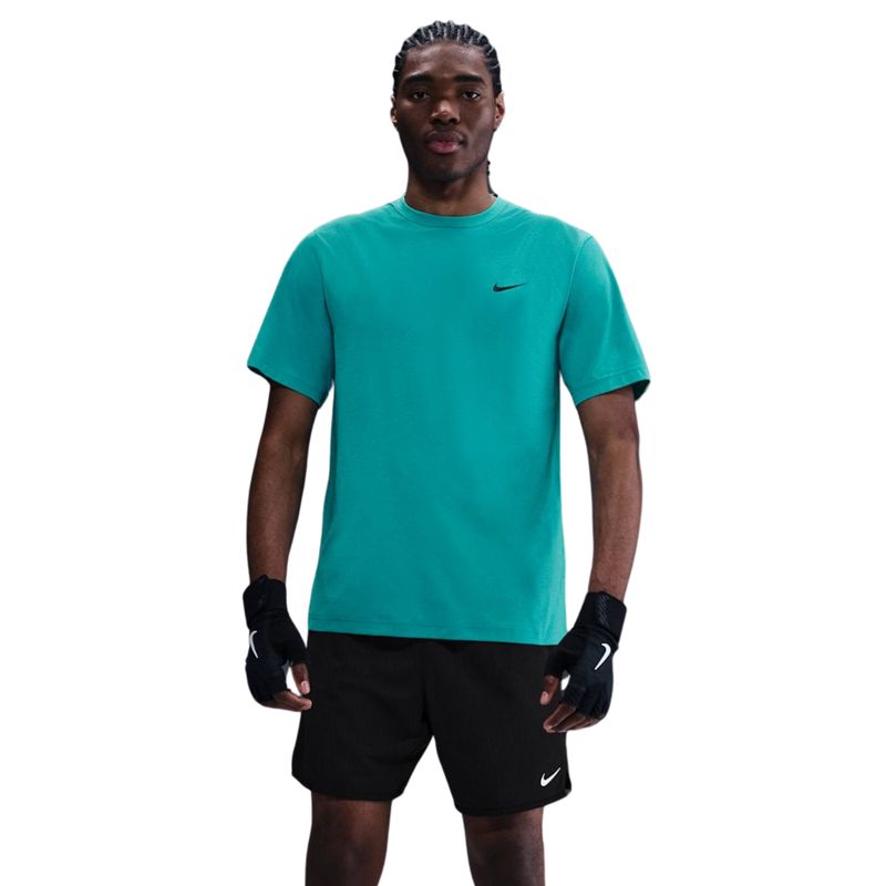 camiseta-nike-hyverse-dri-fit-uv-masculina-verde