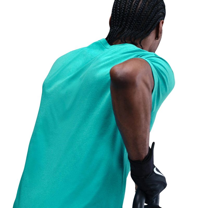 camiseta-nike-hyverse-dri-fit-uv-masculina-verde