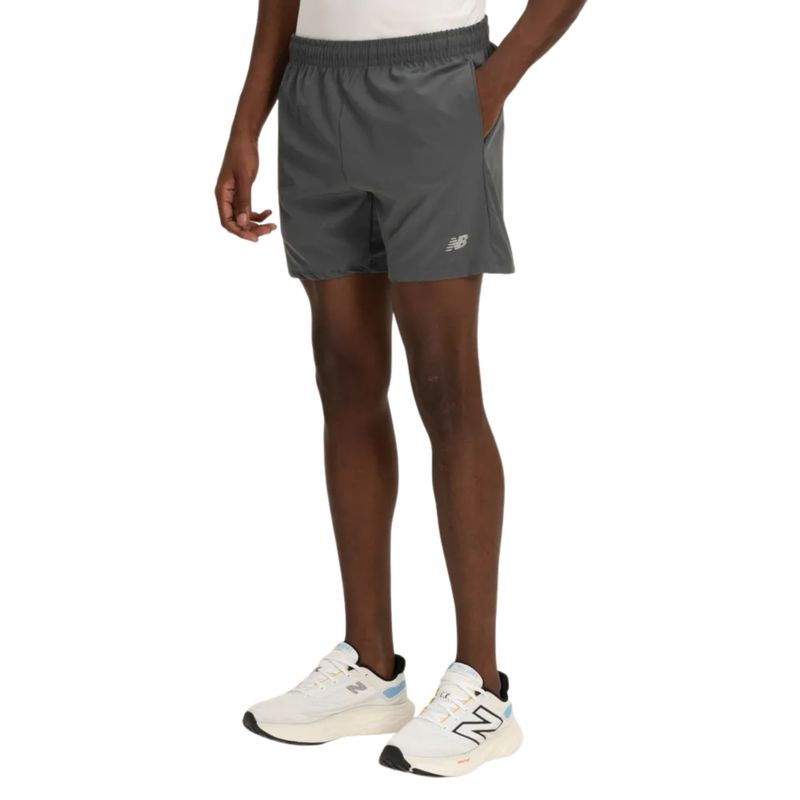 shorts-new-balance-sport-essentials-5in-masculina-grafite