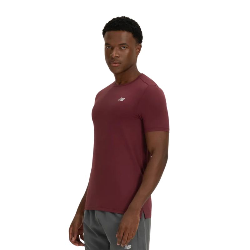 camiseta-new-balance-sport-essentials-masculina-vermelha