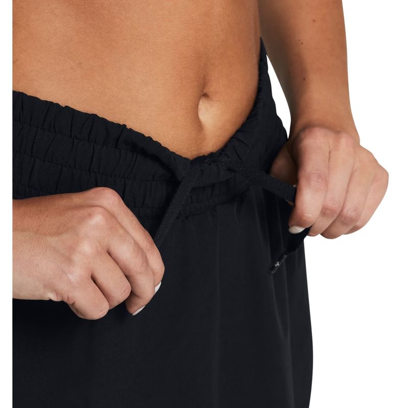 saia-shorts-under-armour-flex-woven-skort-2-em-1-feminina-preta