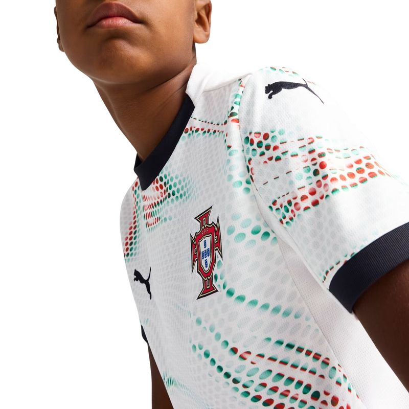 camisa-portugal-ii-25-26-puma-away-infantil-branca-preta