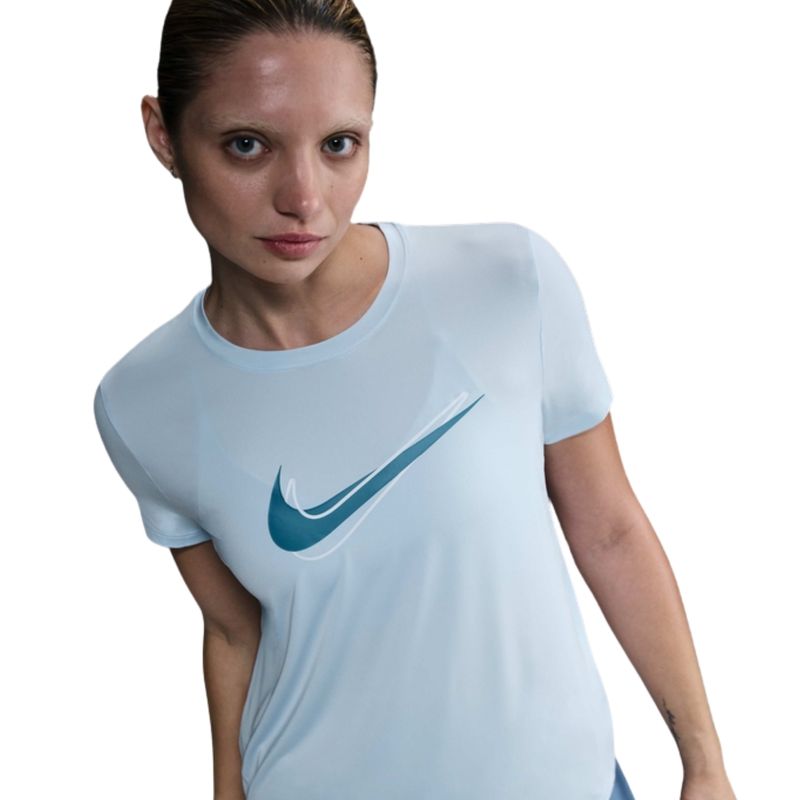 camiseta-nike-one-swoosh-hbr-feminina-azul