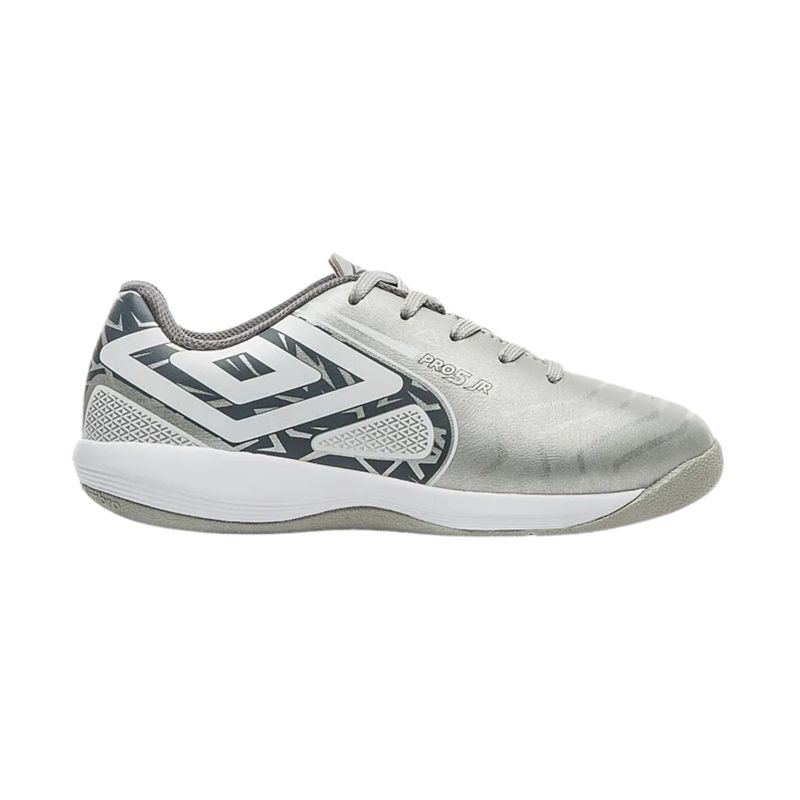 chuteira-futsal-umbro-pro-5-infantil-cinza-grafite