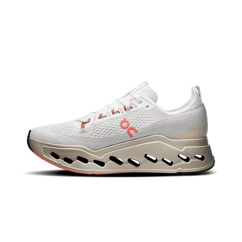 tenis-on-running-cloudsurfer-max-feminino-marfim-salmao