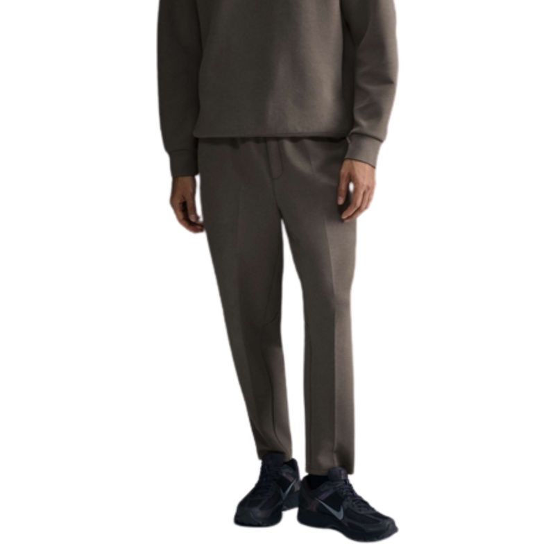 calca-nike-dri-fit-impossibly-soft-masculina-marrom