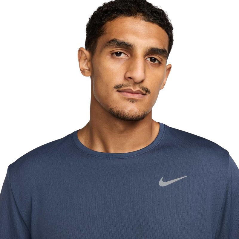 camiseta-nike-dri-fit-uv-miler-masculina-azul
