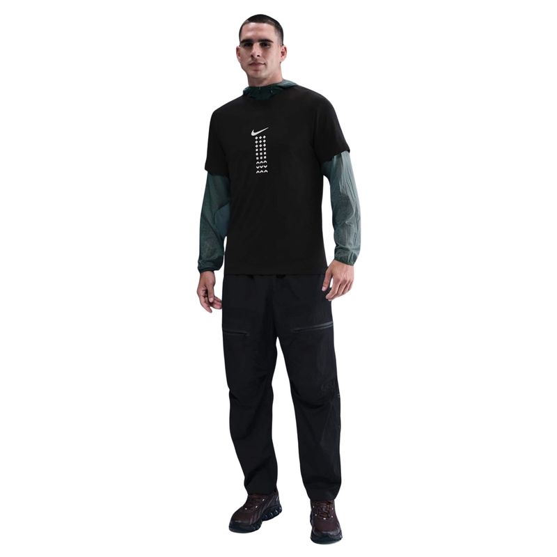 camiseta-nike-sportswear-connect-masculina-preta