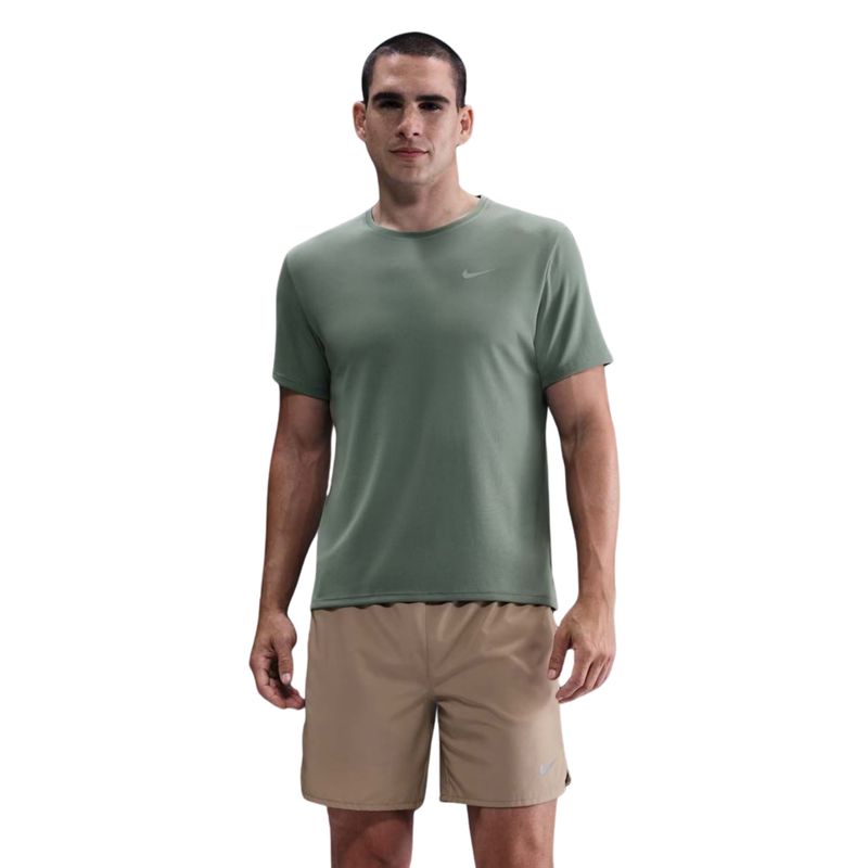 camiseta-nike-dri-fit-uv-miller-masculina-verde