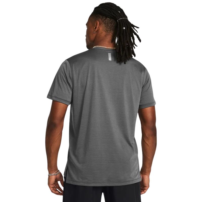 camiseta-de-corrida-under-armour-launch-masculina-cinza-escuro